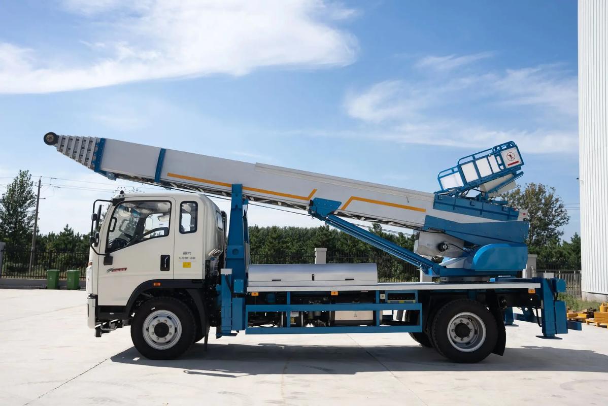 颍上县云梯上料车租赁费用